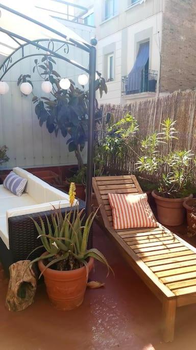 Small Room In Sants With Huge Terrace Barcelona Ngoại thất bức ảnh