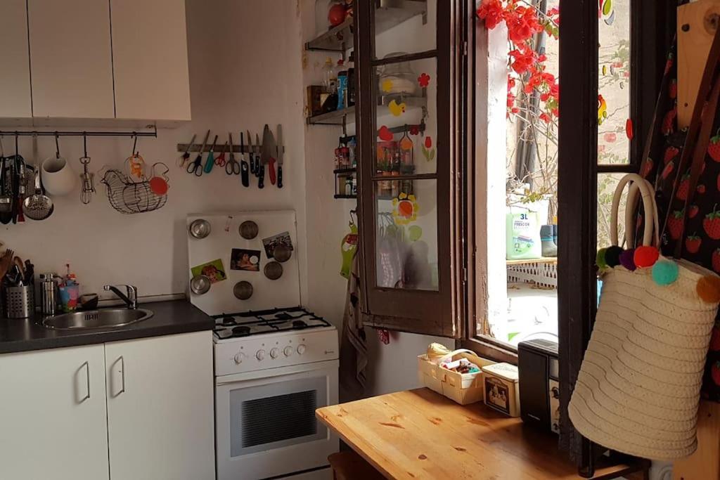 Small Room In Sants With Huge Terrace Barcelona Ngoại thất bức ảnh
