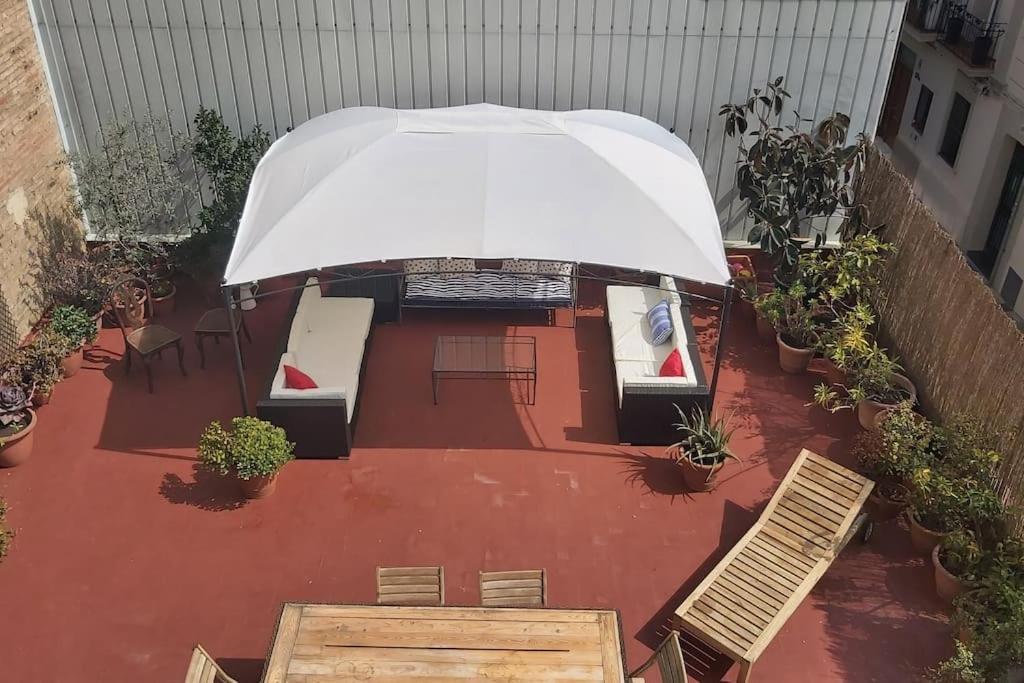 Small Room In Sants With Huge Terrace Barcelona Ngoại thất bức ảnh
